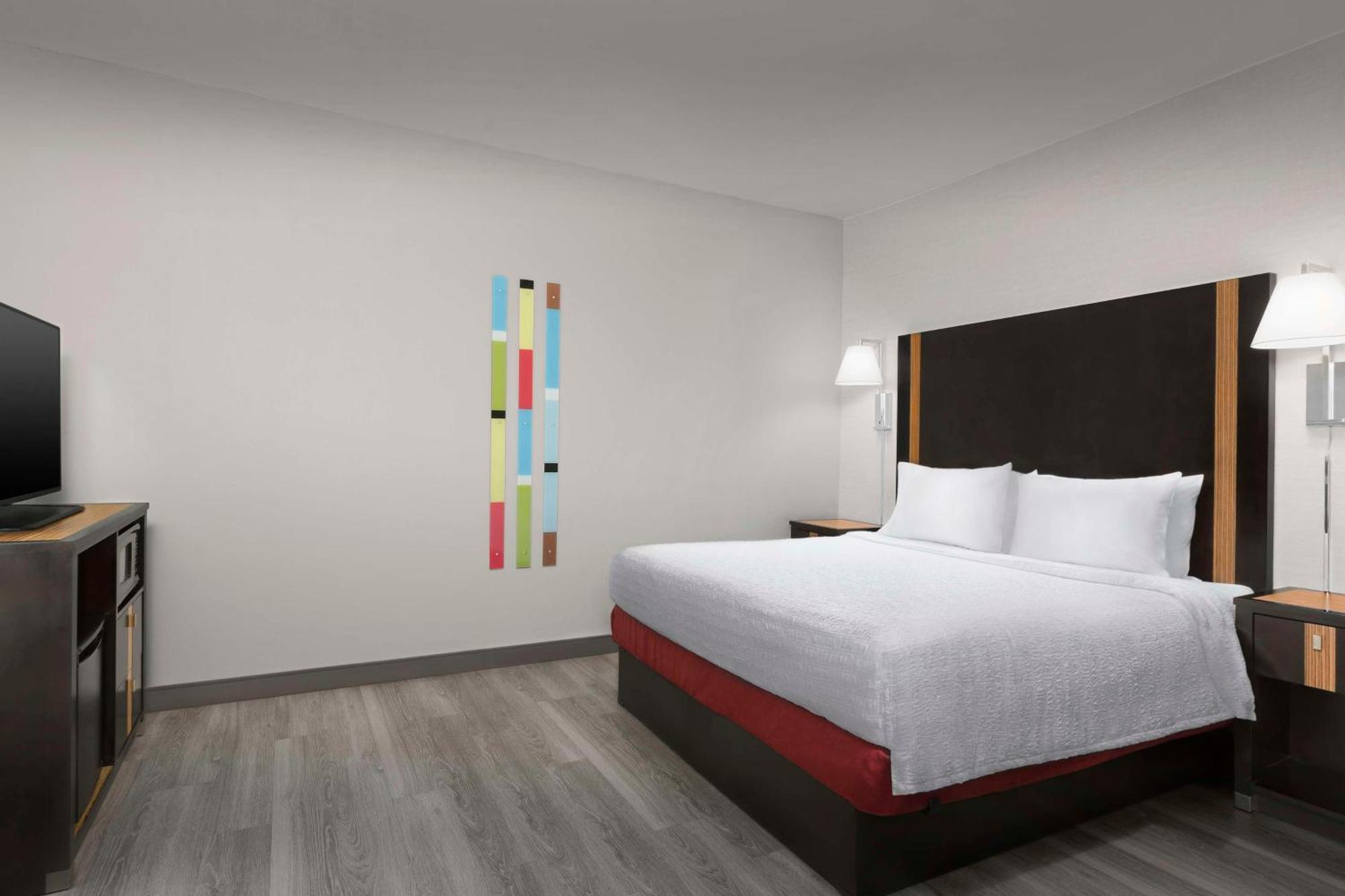 Hampton Inn & Suites El Paso/East Exterior photo